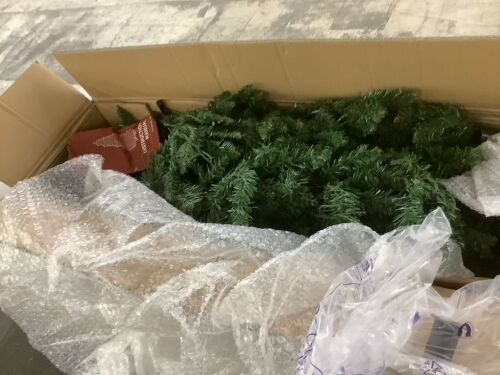 7.5' Prelit Spruce Pencil Christmas Tree w/ Incandescent Lights