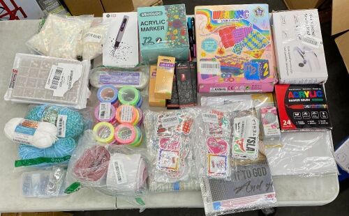 Lot of Arts & Crafts Items - Lot 639