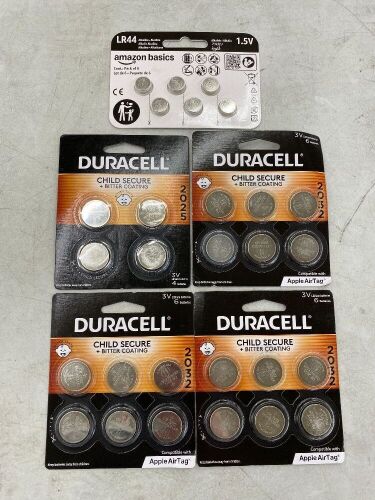 Lot of Small Batteries - Lot 731