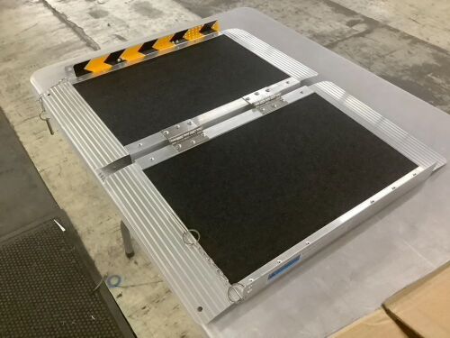 Folding Threshold Wheel Chair Ramp, 600lb Capacity