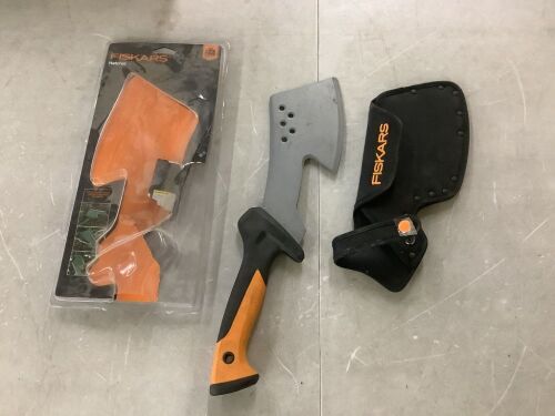 Fiskars Billhook Steel Clearing Hatchet (18 in.) - Lot 906JF