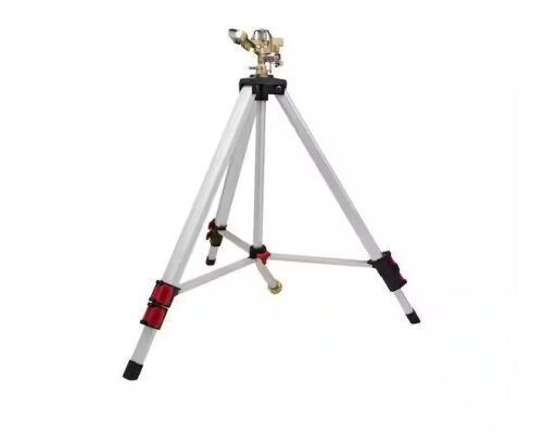 Husky Metal Pulsating Sprinkler with Tripod