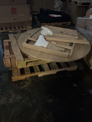 Salvage Furniture, Damaged or missing Pieces - Lot 263