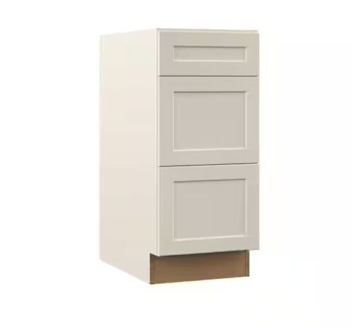 Hampton Bay Designer Series Melvern 15 in. W x 21 in. D x 34.5 in. H Assembled Shaker 3-Drawer Base Bath Cabinet in Cloud