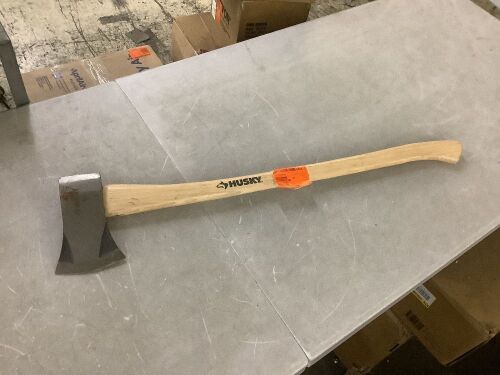 Husky 4LB Single Bit Michigan Axe with 35" American Hickory Handle - Surface Rust