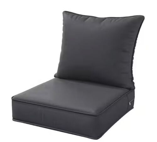 Lot of (4) WNP 22 in. x 22 in. x 4 in. Square Outdoor Deep Seating Cushion Set Seat and Back Cushion - Lot 725JF