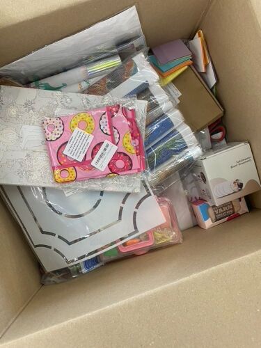 Lot of Arts & Crafts Items - See Pics