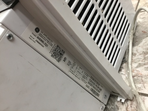 GE® 115 Volt Electronic Room Air Conditioner. Missing Window Seal. E-Commerce. Tested/Works.  - Lot 483