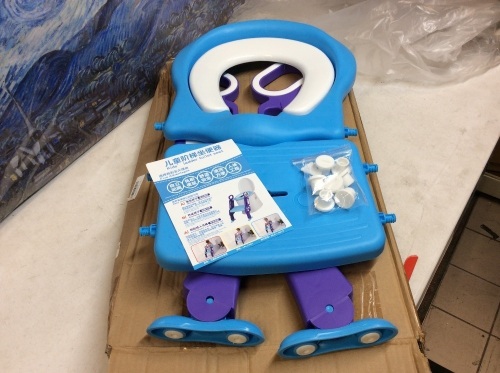 Potty Training Toilet with Anti-Slip Pads Ladder (Blue). Appears New - Lot 668