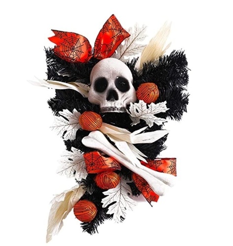 FLASH WORLD Decorative Skeleton 21x13.5'' Halloween Door Decor w/ Pumpkins & Skull/Bones. Appears New  - Lot 870
