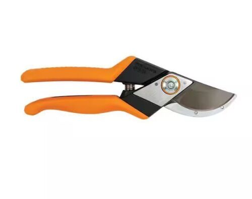 Fiskars Pro 1 in. Cut Capacity Steel High Carbon Blade with SoftGrip Handle Hand Pruning Shears