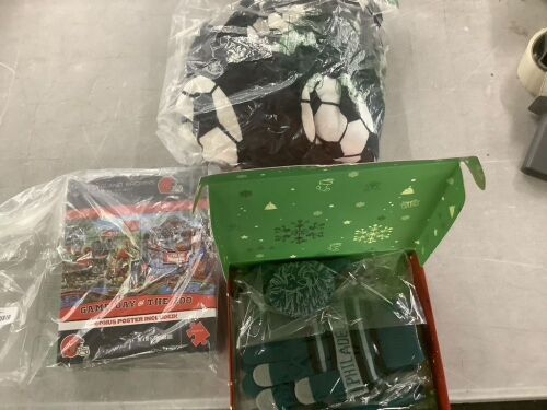 Football Puzzle, Philadelphia Sock Hat & Gloves & Soccer Blanket
