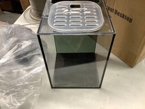 Fishkeeper Fish Tank Smart Aquarium 2.3Gal (9L)