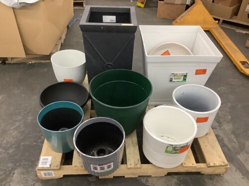 Lot of Planter Pots