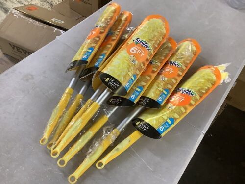 Lot of (7) Swiffer Super Extendable Dusting Kit with Heavy Duty Refills