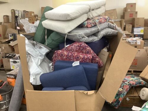 Pallet of Misc Outdoor Cushions