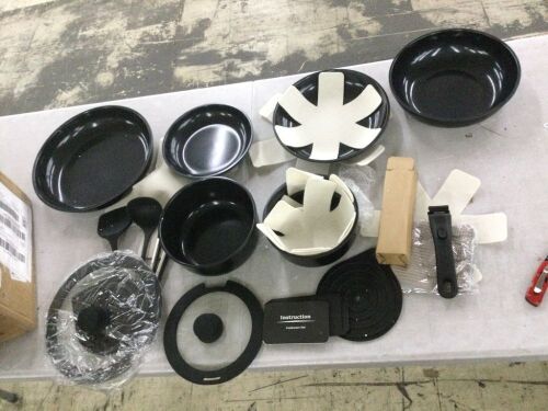 Cookware Set with Detachable Handle