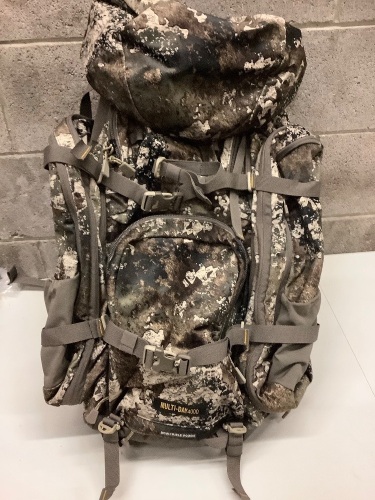 Multi-Day 4000 Hunting Pack - Lot 11