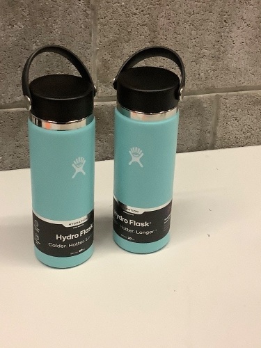 Lot of (2) Hydro Flask 20 oz. bottles - Small dents on bottoms - Lot 171
