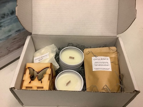 Lot of (10) Sheer Opulence Soy Candle Gift Box (Fresh Linen) - Lot 276