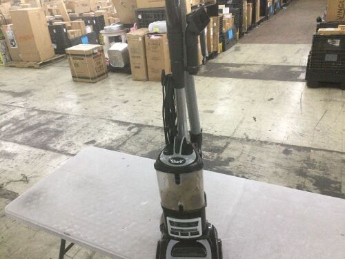Shark Navigator Lift-Away DLX Bagless, Corded, Upright Vacuum Cleaner with Detachable Canister and HEPA Filter for Pet Hair