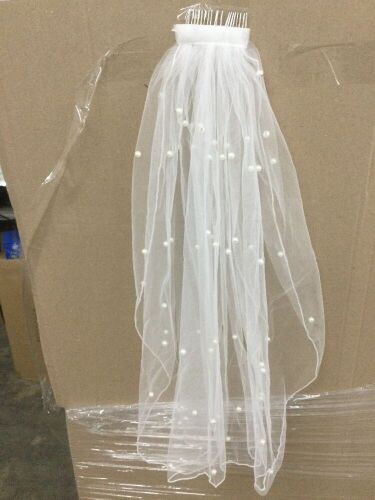 Scattered Pearl Veil