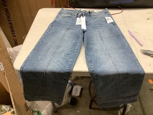 Nicole Miller New York Soho High Rise Wide Leg Jeans, Size 4