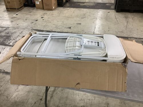 White Plastic Folding Chairs with Metal Frame, 10 pack
