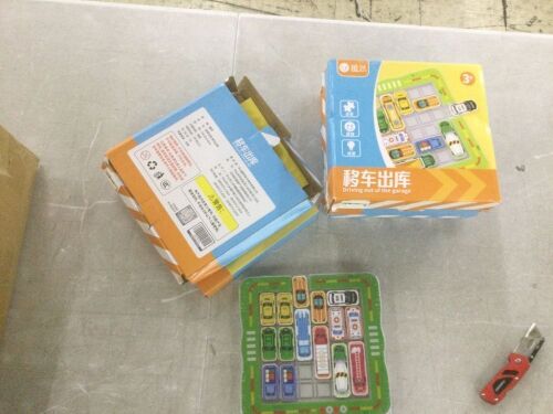 Lot of (6) Magnetic Car Parking Puzzle Game