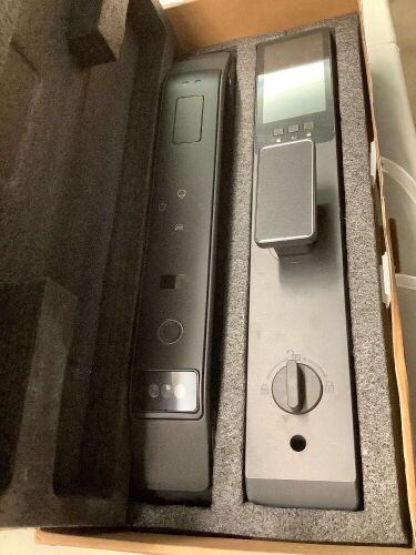 Smart Door Lock Featuring Advanced Biometric Verification, including 3D Facial Recognition and Integrated Video Peephole System