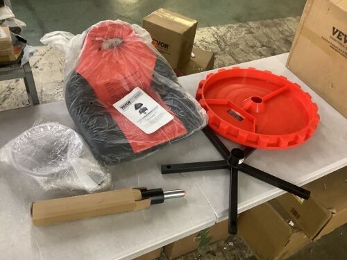 VEVOR Multi-Function Tool Stool - Missing Wheels