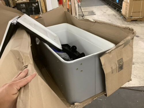 Rolling Ice Chest with Shelf - Unknown if Complete