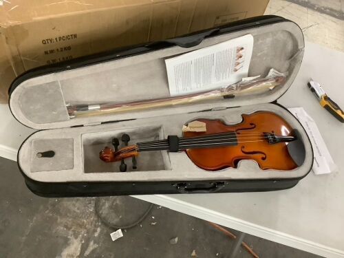 1/2 Acoustic Violin with Case