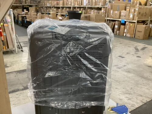 28" Hardside Suitcase