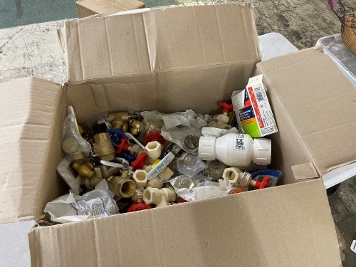 Large Quantity of New Plumbing Fittings