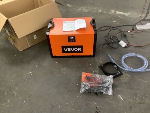 VEVOR 156 Pints Commercial Dehumidifier with Drain Hose, Auto Defrost/Drainage - "E2" Error Code Showing