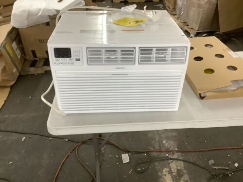 ROVSUN 12000 BTU 230V Through the Wall Air Conditioner with Heat