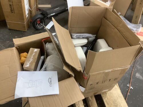 Lot of (3) Bar Stool Chairs