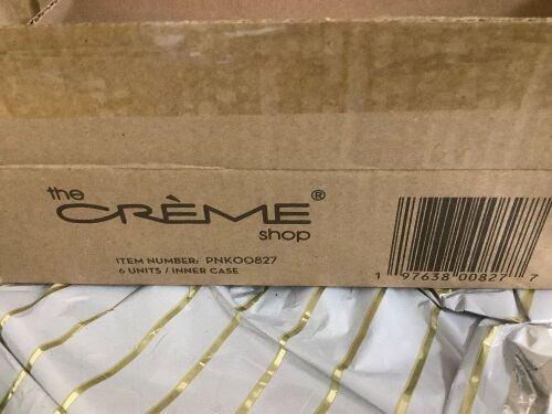 Press-on-nails by The Creme shop