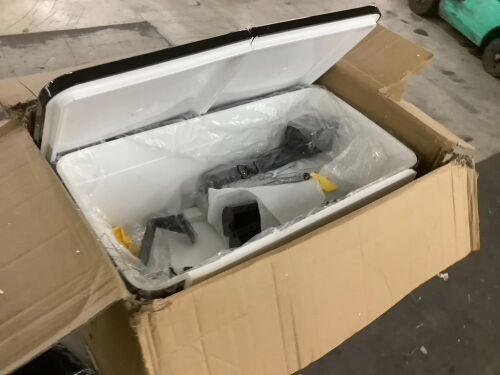 VINGLI 80QT Rolling Ice Chest with with Storage Cabinet - Missing Some Hardware