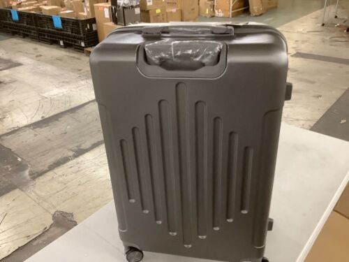 Hardside Suitcase 28"