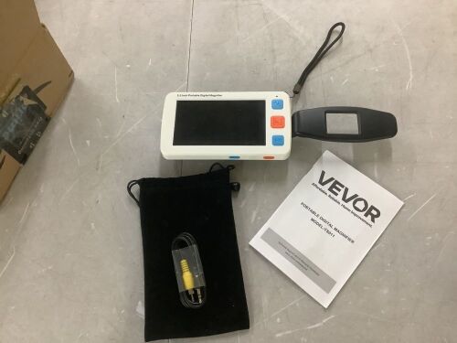 Portable Digital Magnifier