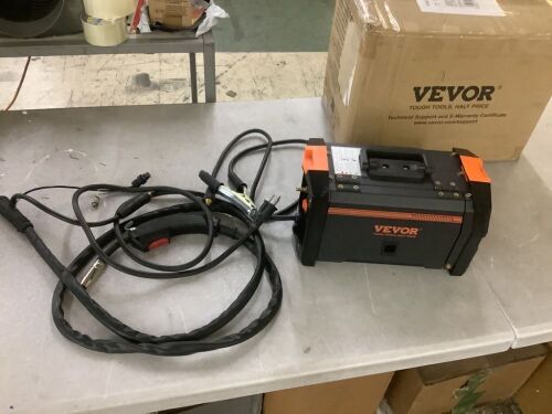 VEVOR MIG130 Welder