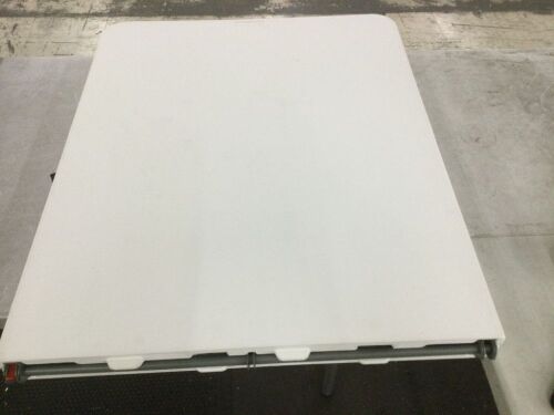 6' Folding Table