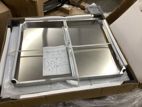 VEVOR Stainless Steel Work Table 36 x 30 x 34 Inch, 700 LBS Load Capacity with 4 Wheels, 3 Adjustable Height Levels
