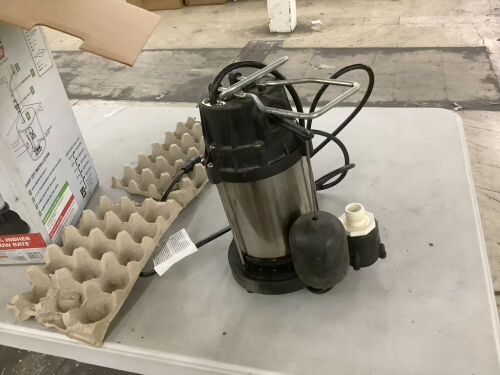 DRUMMOND 1/2 HP Submersible Sump Pump with Heavy Duty Vertical Float Switch, 5200 GPH