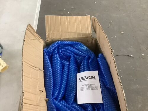 VEVOR 28 x 14 ft Rectangle Solar Pool Cover Blanket, 16 mil