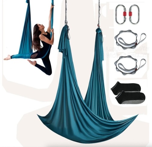 VEVOR Aerial Yoga Hammock & Swing, 5.5 Yards, Aerial Yoga Starter Kit with 100gsm Nylon Fabric, Full Rigging Hardware & Easy Set-up Guide