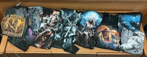T-Shirt Mix, Size Medium, Lot of 8