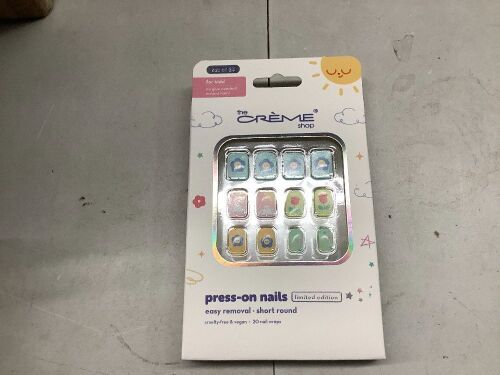 6-Pack of Press-on-nails by The Crème Shop